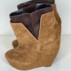 Joe boots, joe jeans suede boots size 5
